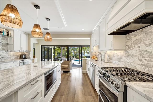 2832 NE 26th St, Fort Lauderdale, FL 33305