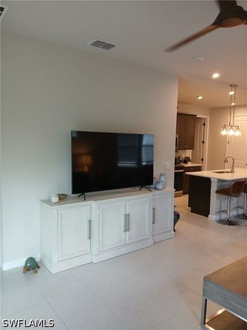 10371 Bonavie Cove DR, Fort Myers, FL 33966