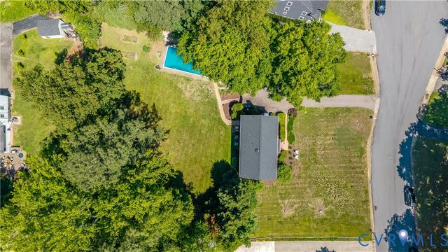 113 Holly Dr, Manakin Sabot, VA 23103