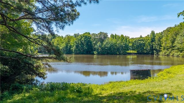 113 Holly Dr, Manakin Sabot, VA 23103