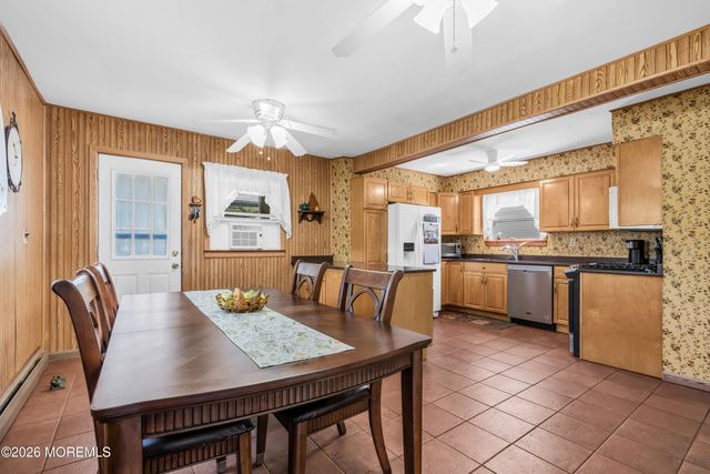 704 Monmouth Parkway, North Middletown, NJ 07748