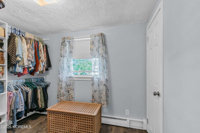 704 Monmouth Parkway, North Middletown, NJ 07748
