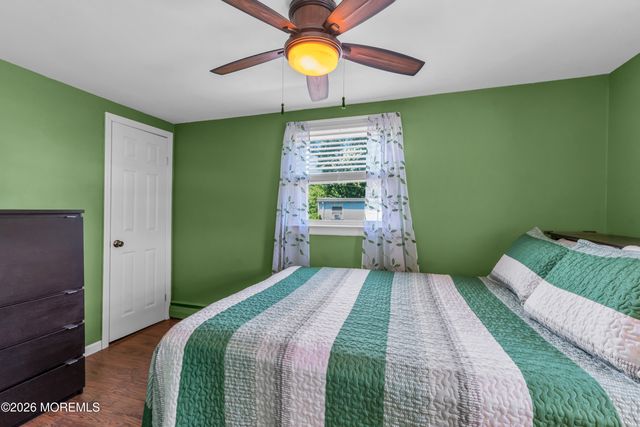 704 Monmouth Parkway, North Middletown, NJ 07748