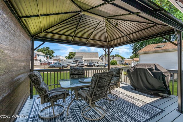 704 Monmouth Parkway, North Middletown, NJ 07748