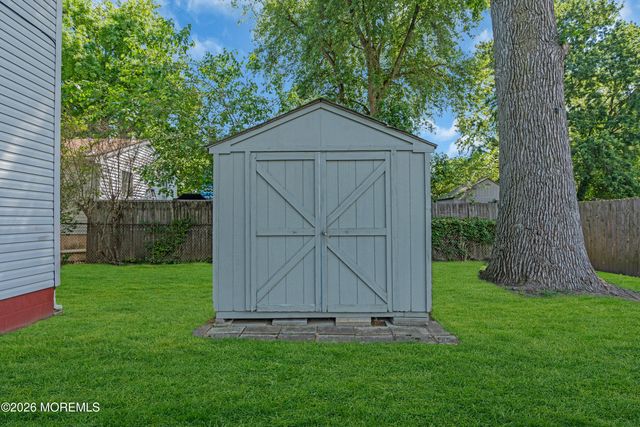 704 Monmouth Parkway, North Middletown, NJ 07748