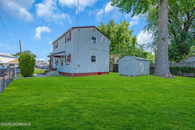 704 Monmouth Parkway, North Middletown, NJ 07748