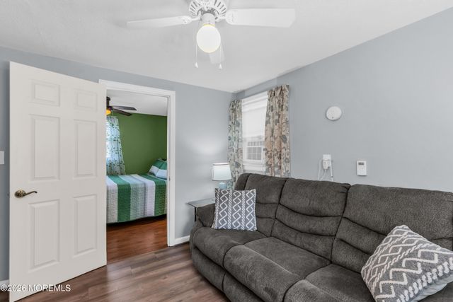 704 Monmouth Parkway, North Middletown, NJ 07748