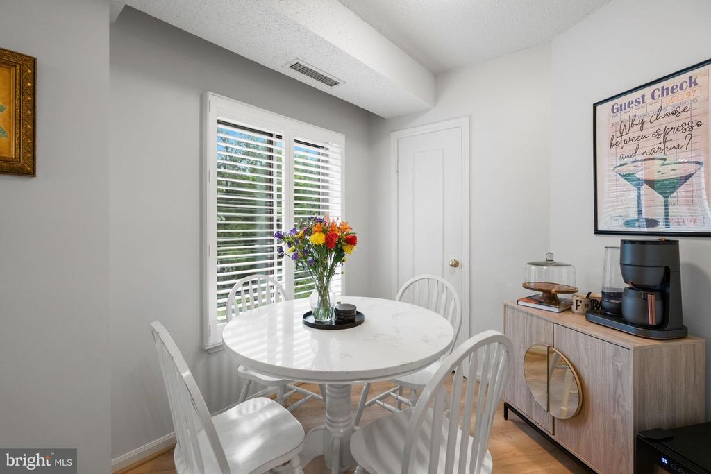 Image 38 of property listing at 5800 NICHOLSON LN #1-307, Rockville, MD 20852