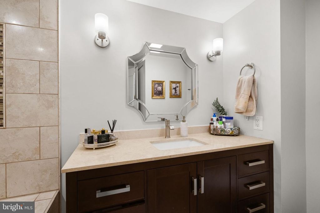 Image 47 of property listing at 5800 NICHOLSON LN #1-307, Rockville, MD 20852
