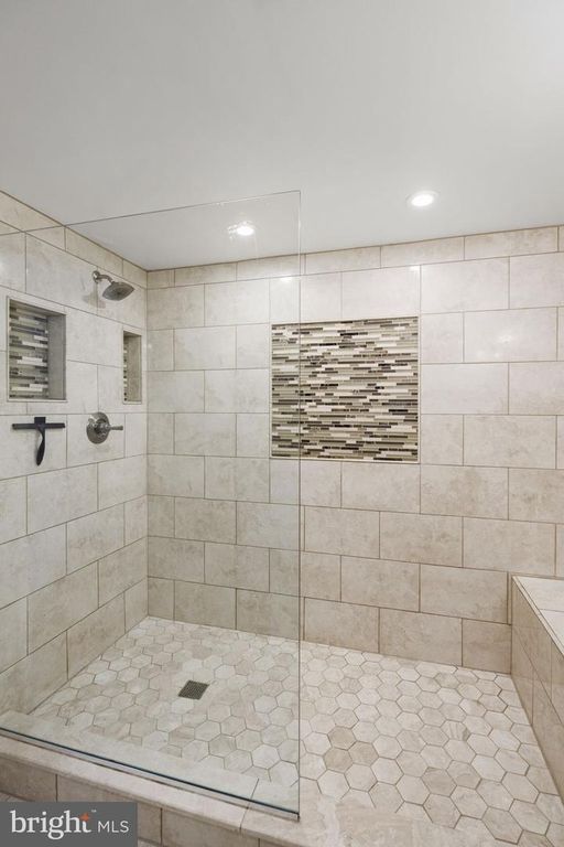 Image 50 of property listing at 5800 NICHOLSON LN #1-307, Rockville, MD 20852
