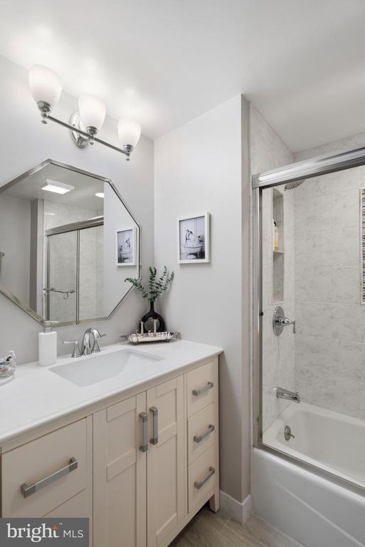 Image 55 of property listing at 5800 NICHOLSON LN #1-307, Rockville, MD 20852