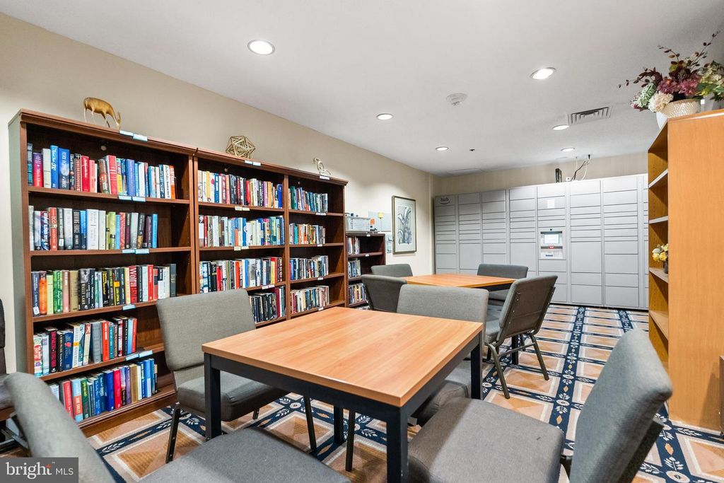 Image 68 of property listing at 5800 NICHOLSON LN #1-307, Rockville, MD 20852
