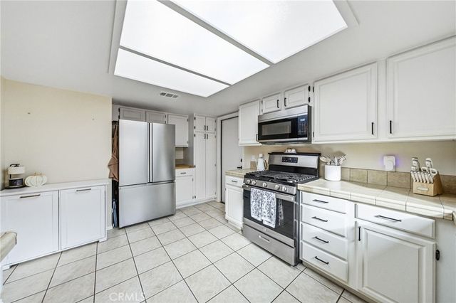 6390 Pullman Court, Riverside, CA 92505