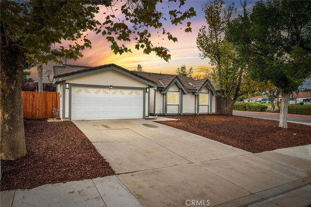 6390 Pullman Court, Riverside, CA 92505