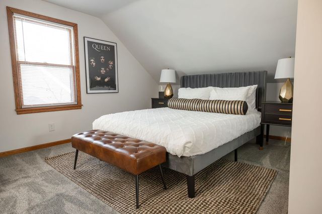 4064 Shoreline Drive, Robbinsdale, MN 55422