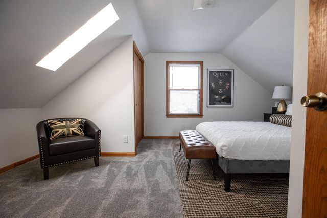 4064 Shoreline Drive, Robbinsdale, MN 55422