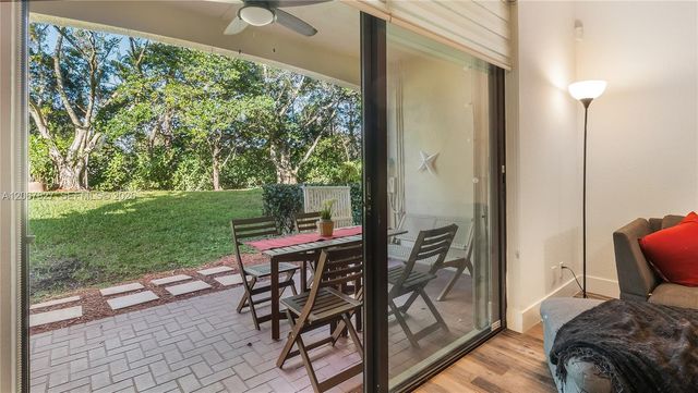 3889 Tree Top Drive 3889, Weston, FL 33332