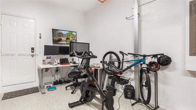 3889 Tree Top Drive 3889, Weston, FL 33332
