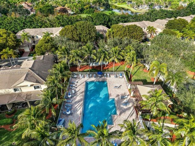3889 Tree Top Drive 3889, Weston, FL 33332