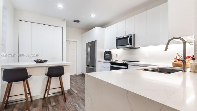 3889 Tree Top Drive 3889, Weston, FL 33332