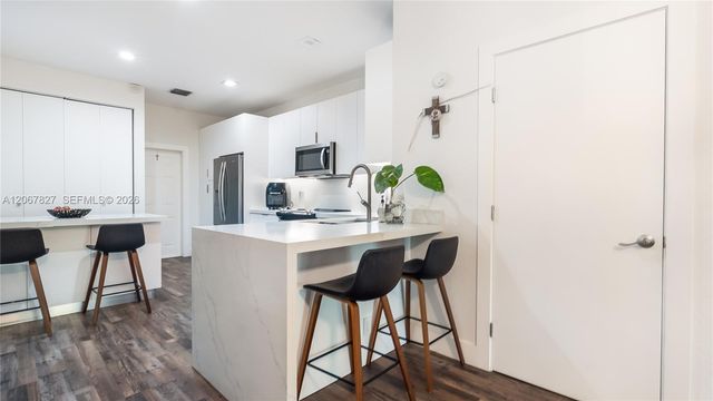 3889 Tree Top Drive 3889, Weston, FL 33332