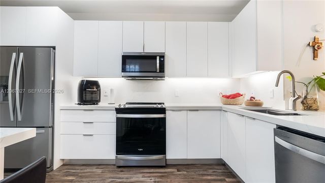 3889 Tree Top Drive 3889, Weston, FL 33332
