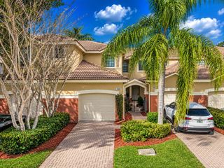 3889 Tree Top Drive 3889, Weston, FL 33332