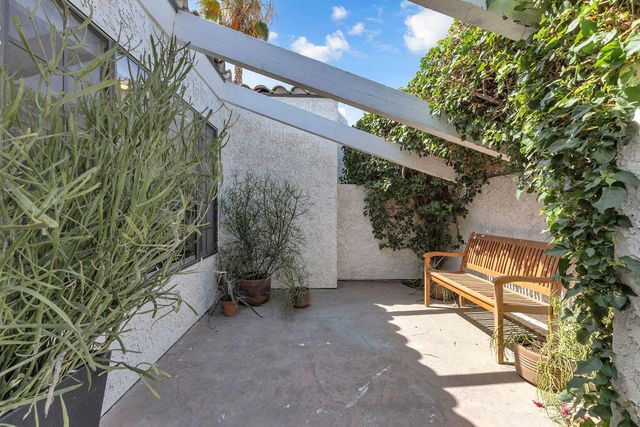 42710 Sandy Bay Road, Bermuda Dunes, CA 92203