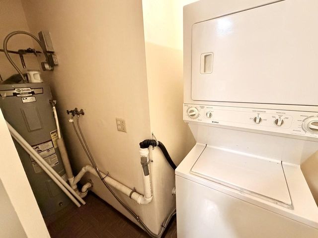 10810 W Donna DRIVE, Milwaukee, WI 53224