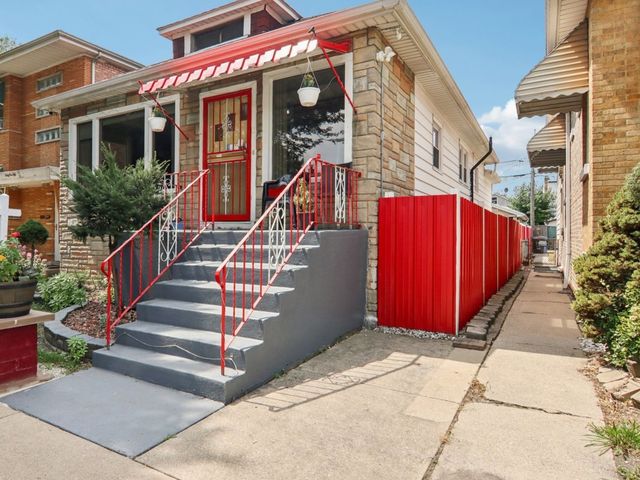 6148 S Tripp Avenue, Chicago, IL 60629