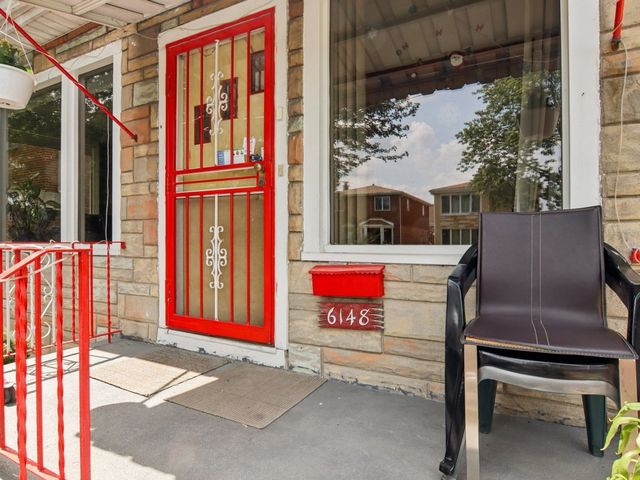 6148 S Tripp Avenue, Chicago, IL 60629