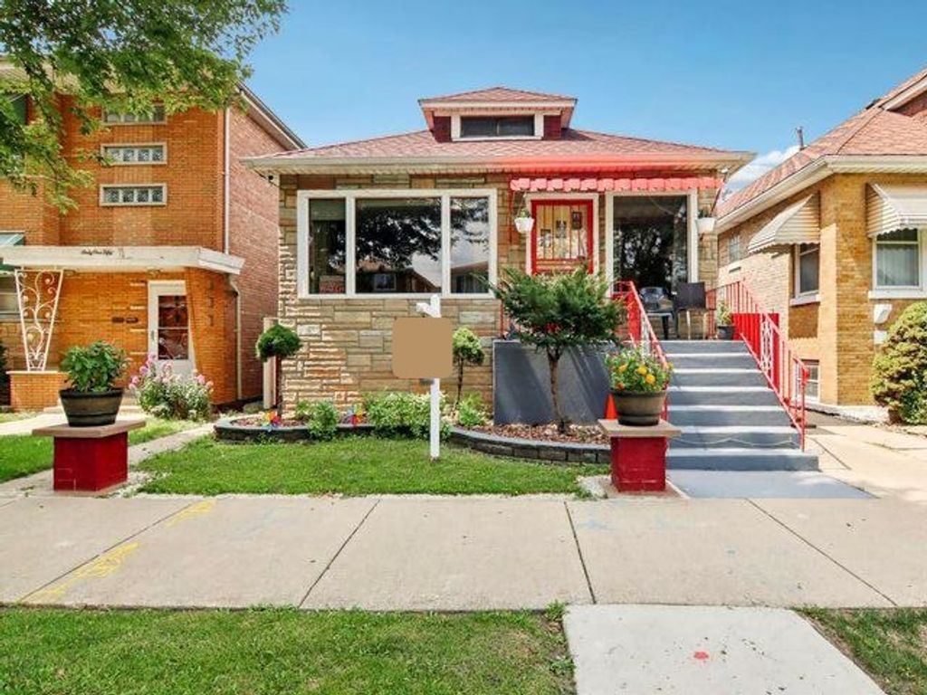 6148 S Tripp Avenue, Chicago, IL 60629