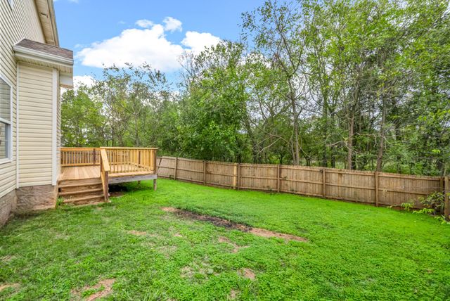 213 Azalea Dr, Oak Grove, KY 42262