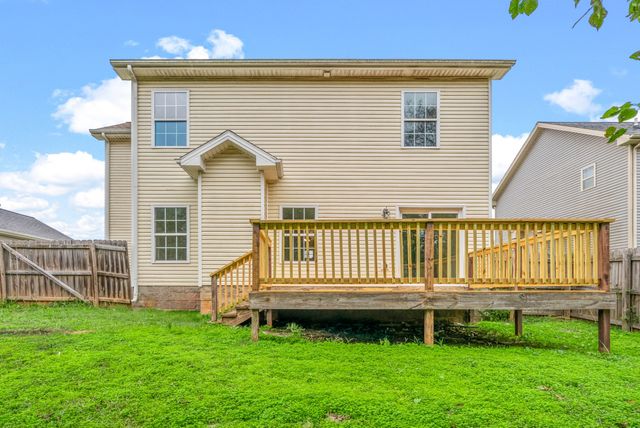 213 Azalea Dr, Oak Grove, KY 42262