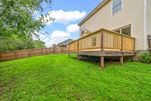 213 Azalea Dr, Oak Grove, KY 42262