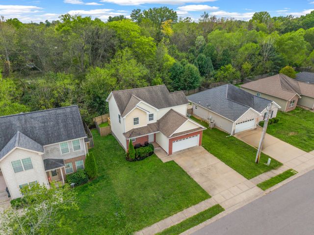 213 Azalea Dr, Oak Grove, KY 42262