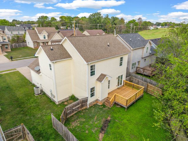 213 Azalea Dr, Oak Grove, KY 42262