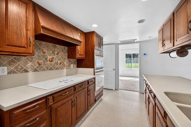 7624 Larkspur Ln, Orangevale, CA 95662