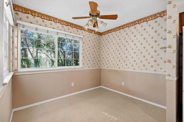 7624 Larkspur Ln, Orangevale, CA 95662