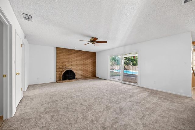 7624 Larkspur Ln, Orangevale, CA 95662