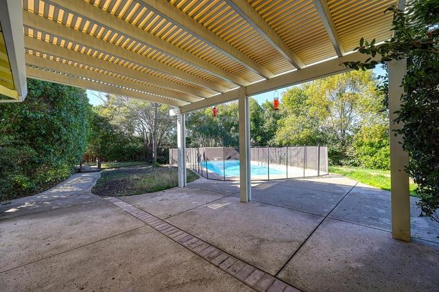 7624 Larkspur Ln, Orangevale, CA 95662