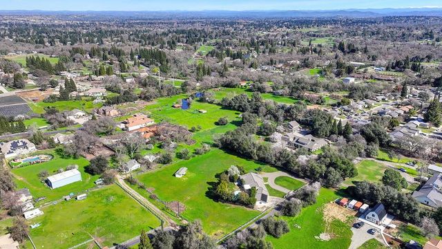 7624 Larkspur Ln, Orangevale, CA 95662