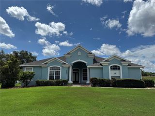 2551 CREWS LAKE HILLS LOOP S, Lakeland, FL 33813