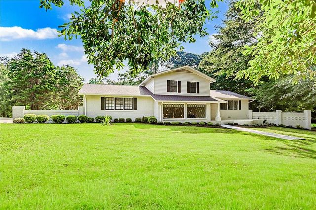 235 Minish Lake Road, Commerce, GA 30530