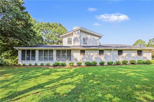 235 Minish Lake Road, Commerce, GA 30530
