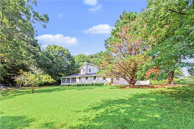 235 Minish Lake Road, Commerce, GA 30530