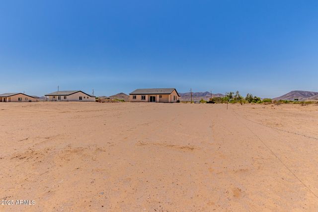 1545 S 391st Avenue, Tonopah, AZ 85354