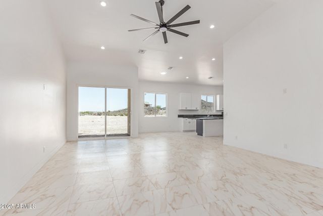 1545 S 391st Avenue, Tonopah, AZ 85354