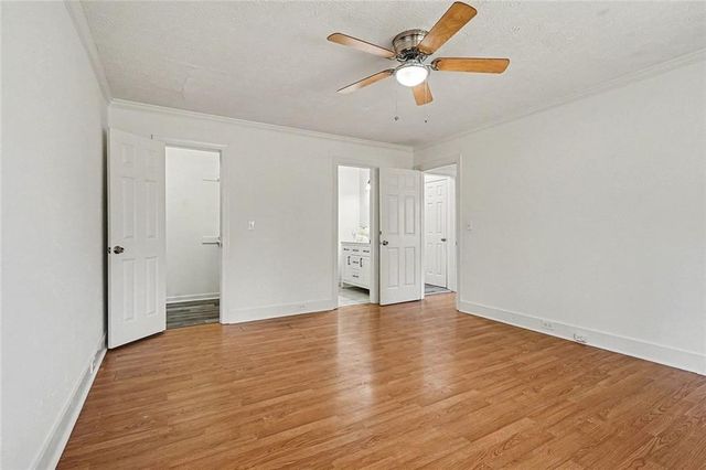 3855 Laurel Falls Drive, Snellville, GA 30039