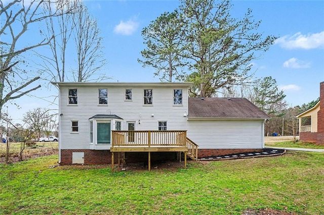 3855 Laurel Falls Drive, Snellville, GA 30039